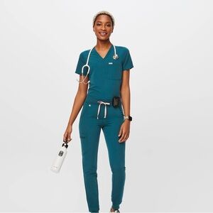 Caribbean blue figs scrub set